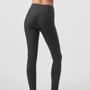 Alo Yoga High-Waist Airlift Legging